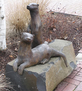 otter statue in downtown Corvallis, part of the lovely riverside walkway: photo by Sienna (click for more on Corvallis)