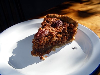 Pecan Pie needs a smaller crust -- recipe by Sienna M Potts